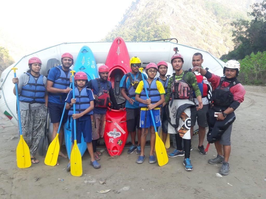 Skyard Rishikesh, Laxman Jhula Hostel Bagian luar foto