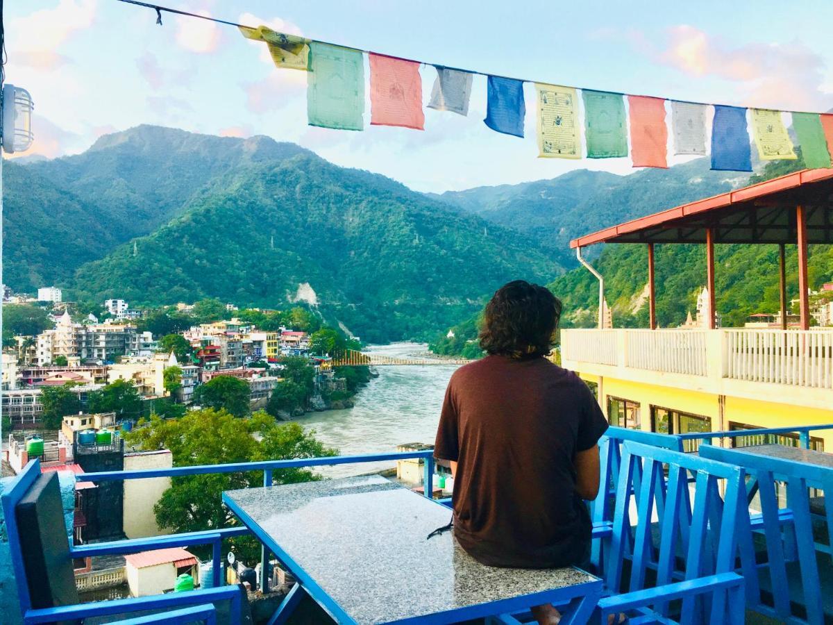 Skyard Rishikesh, Laxman Jhula Hostel Bagian luar foto